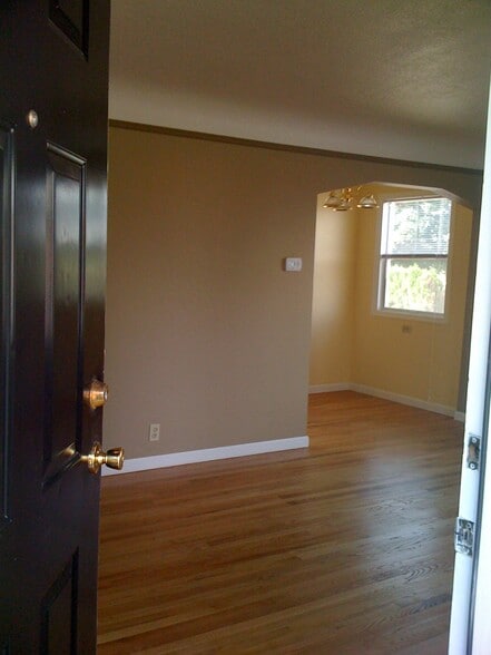 Entry into Living room - 1409 NE 71st Ave
