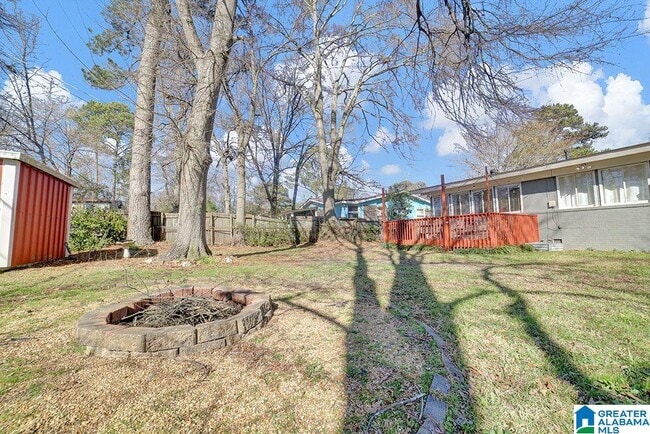 Building Photo - 204 Woodside Dr