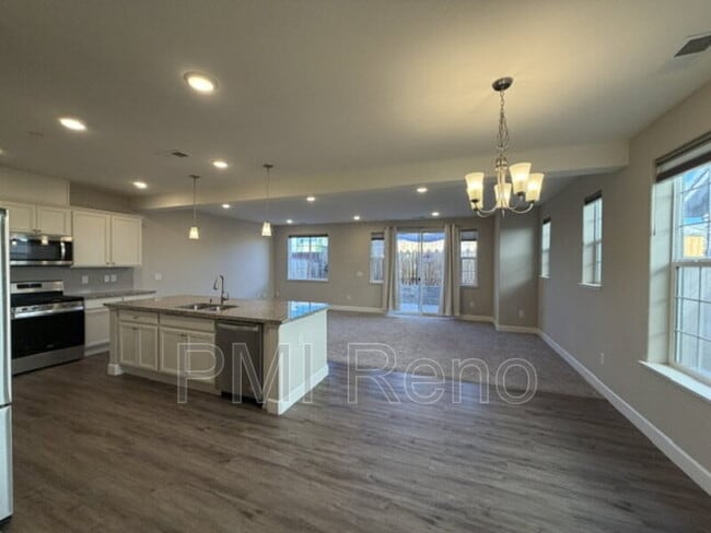 Building Photo - 1795 Dark Horse Rd