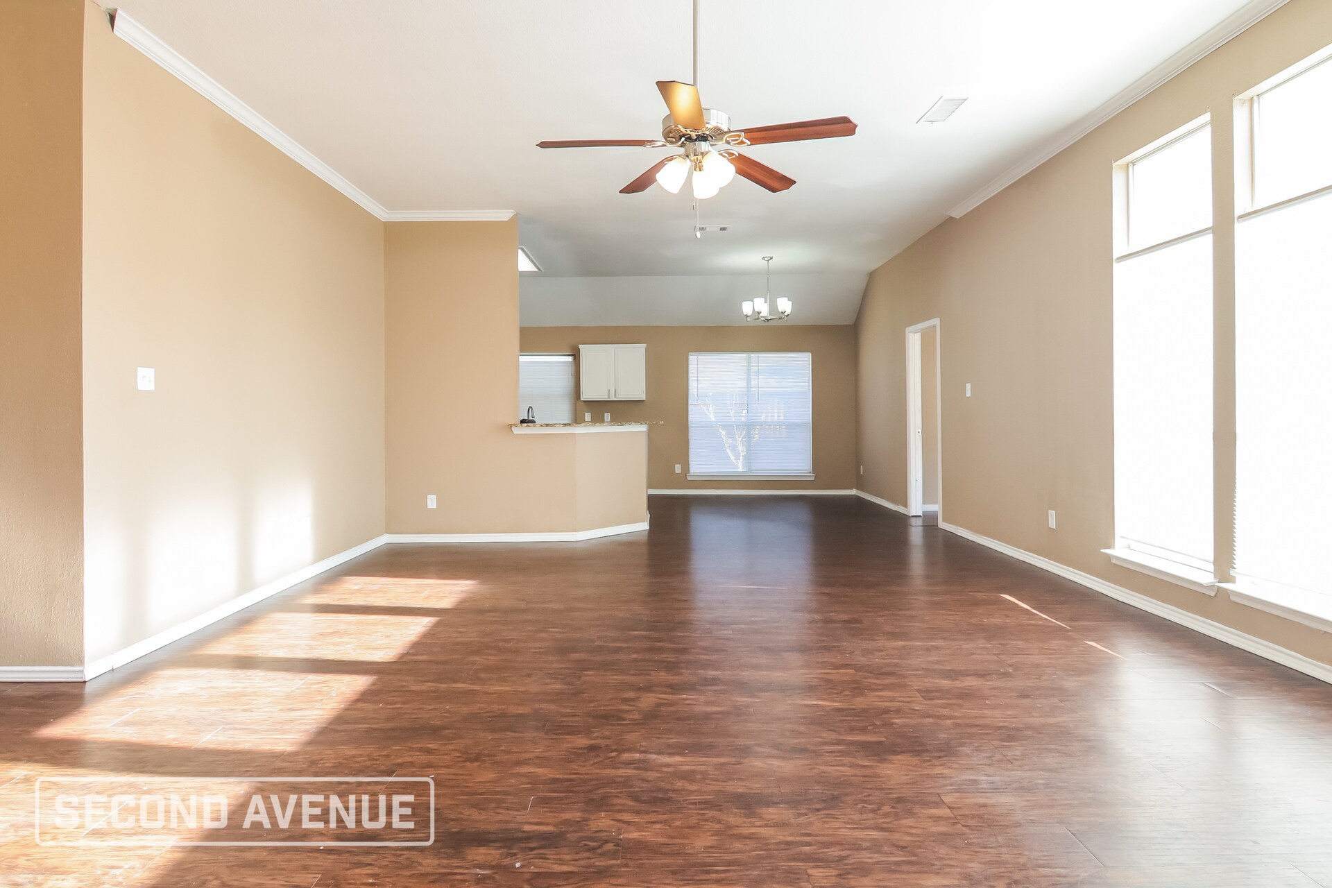 Building Photo - 616 Elm Falls Pl