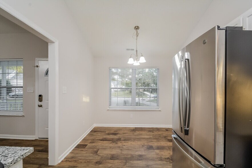 Building Photo - 746 Brewers Glynn Ct