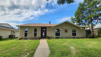 Building Photo - 3106 Gayle Dr