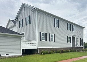 Building Photo - 407 Reserve Way