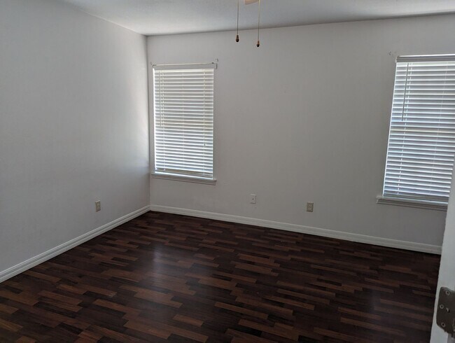 Building Photo - 20333 Sugarloaf Mountain Rd