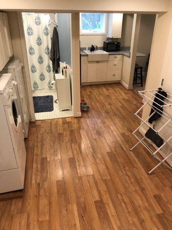 Lower level full bathroom and kitchenette - 4125 SE Gladstone st