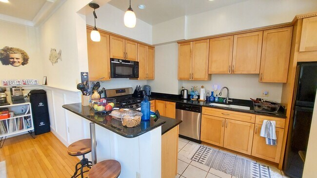 Building Photo - 3003 13th St NW