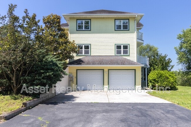 Building Photo - 2084 Allenridge Dr