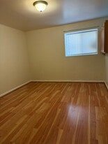 Building Photo - 39 Lakewood Ave