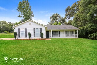 Building Photo - 101 Live Oak Dr