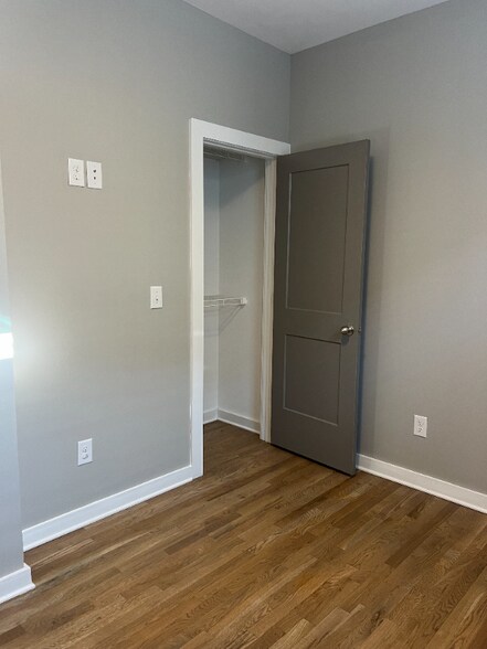 Building Photo - 2120 Herman St