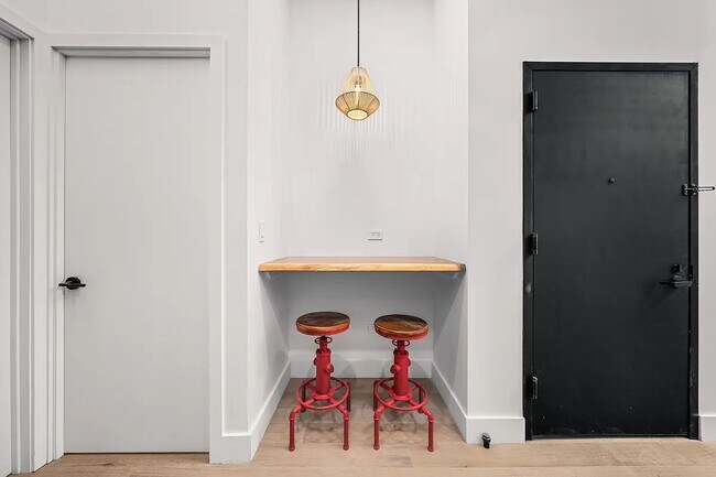 Building Photo - 727 Knickerbocker Avenue