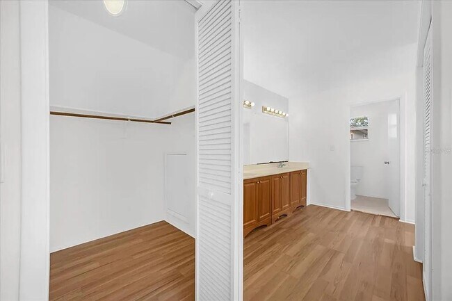 Building Photo - Beautiful 2 stories home with Pool available for rent !!!