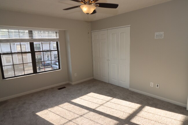 Building Photo - 8176 Rochester Way
