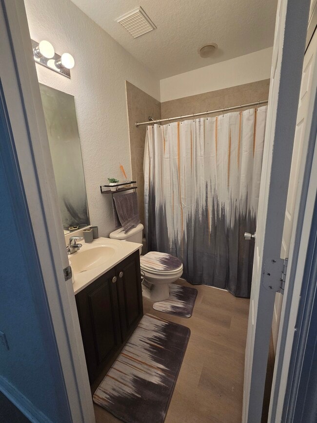 Building Photo - 6036 SW 19th Ct