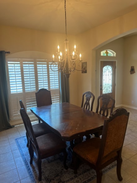 Building Photo - 1317 Wooded Knoll
