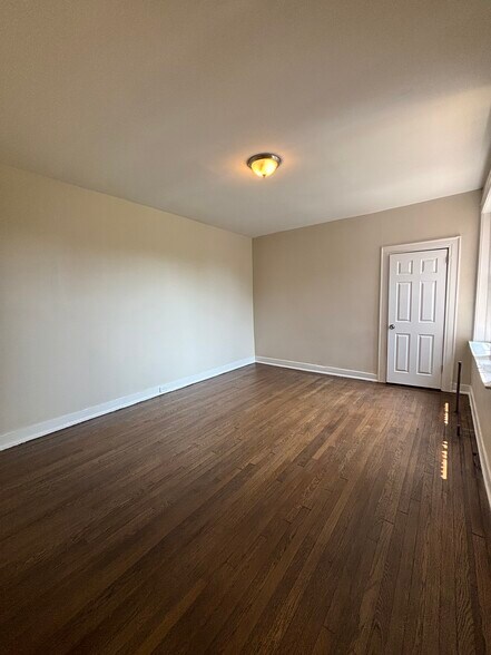 15 Goldsmith Ave 50 - 14 Goldsmith Ave