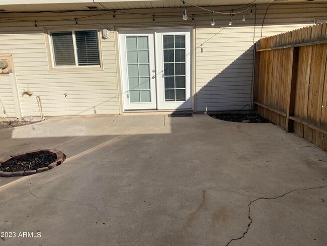 Building Photo - 6617 S Granada Dr