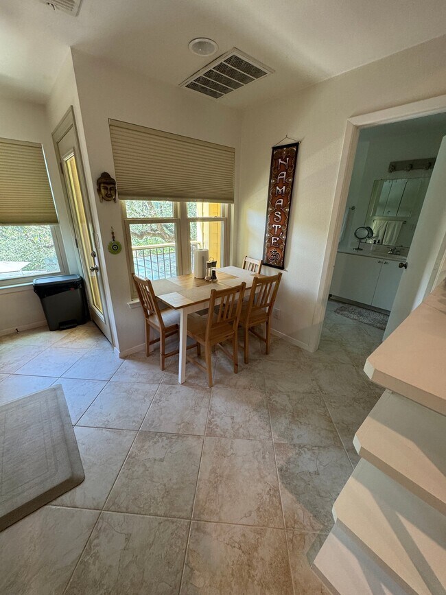 Building Photo - 2802 Horseshoe Bend Cove