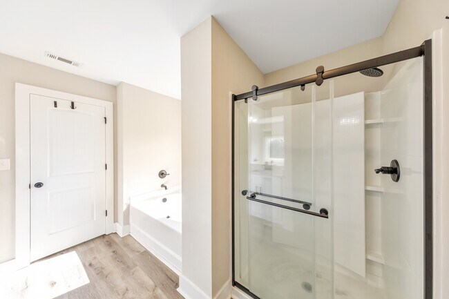 Building Photo - 336 Nobleman Way