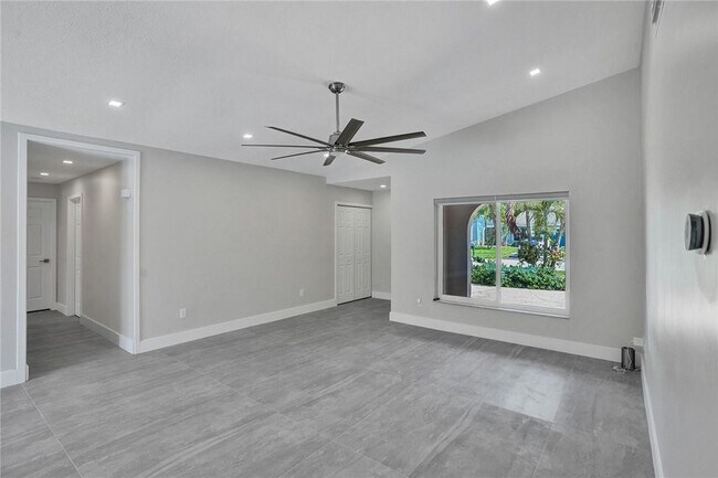 Building Photo - 11627 SW 50th St