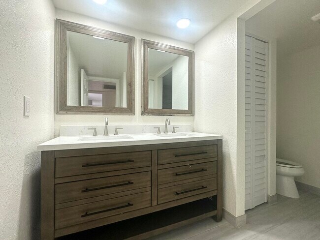 Building Photo - 282 Arabian Rd