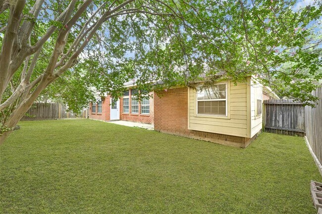 Building Photo - 7914 Rothesay Chase Rd