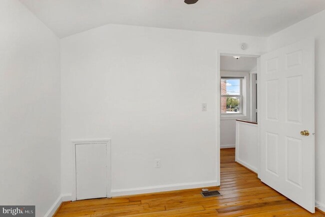 Building Photo - 2446 S Nelson St