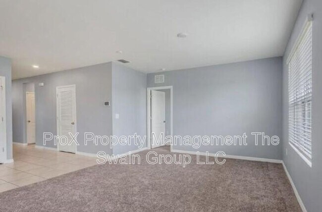 Building Photo - 345 Corso Loop