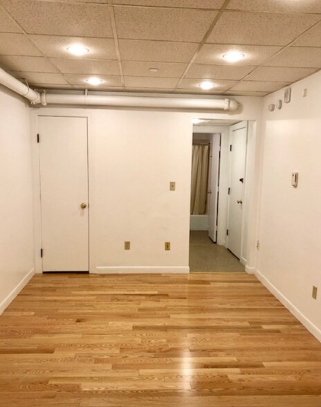 Building Photo - 406 Beacon St