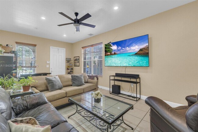 Building Photo - 8612 Buckskin Manor