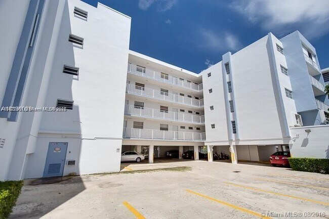 Building Photo - 7705 Abbott Ave