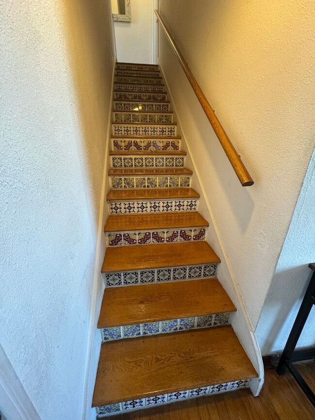 Building Photo - Spanish Style Architectural Gem in the Heart of Altadena - Available Early June