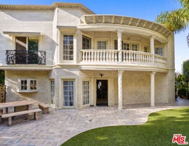 Building Photo - 2258 Gloaming Way