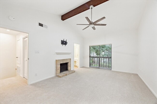 Building Photo - 11711 Memorial Dr