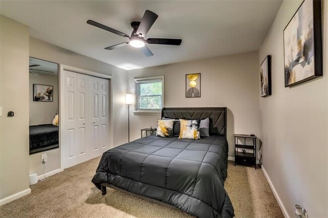 Building Photo - 3482 Scenic Dr