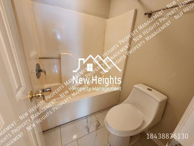 Building Photo - Traditional style home in Citadel Woods!