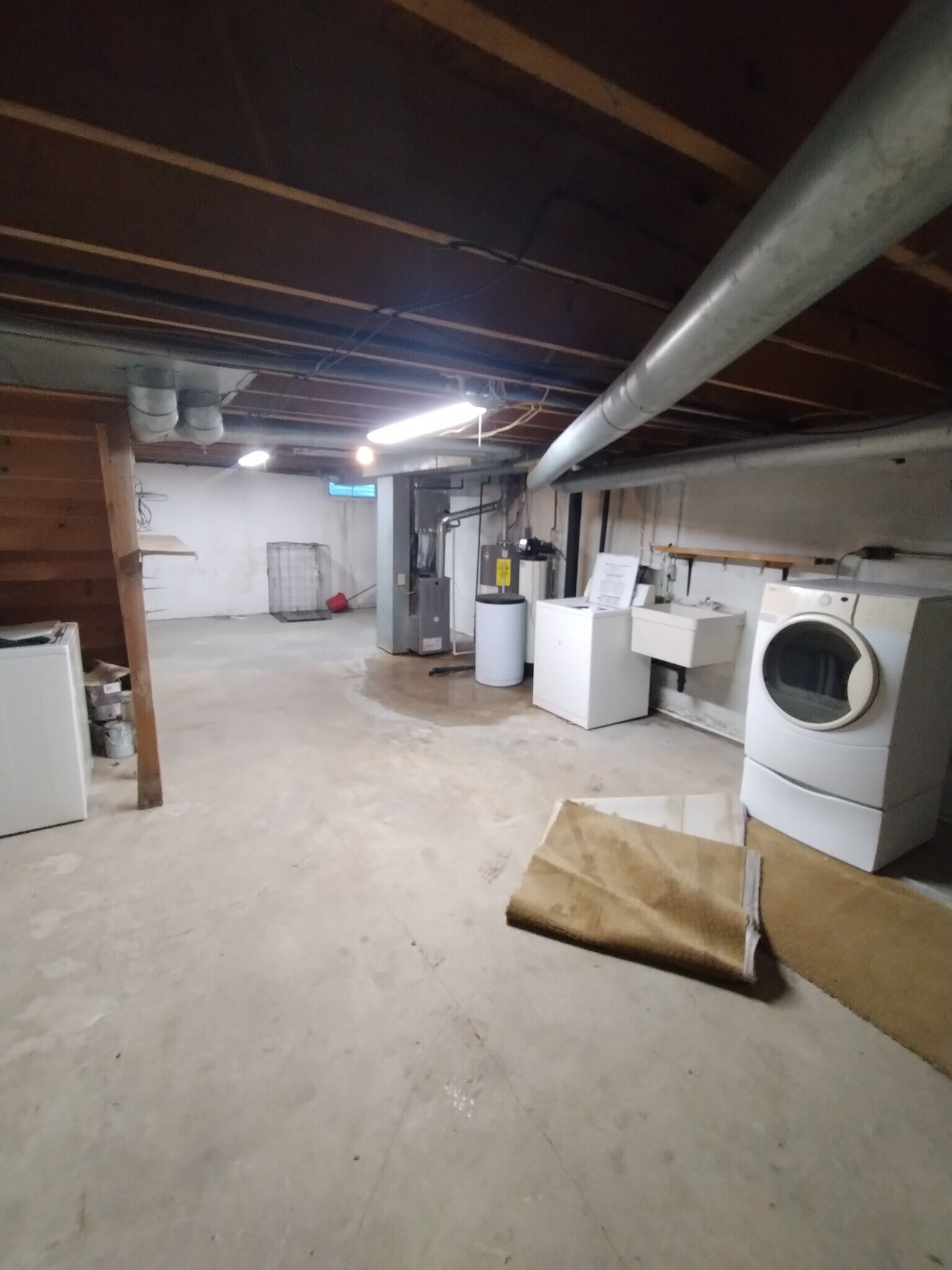 Building Photo - 19 Greentree Cir
