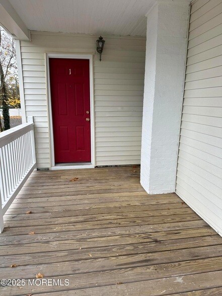 Building Photo - 348 Cedar Ave