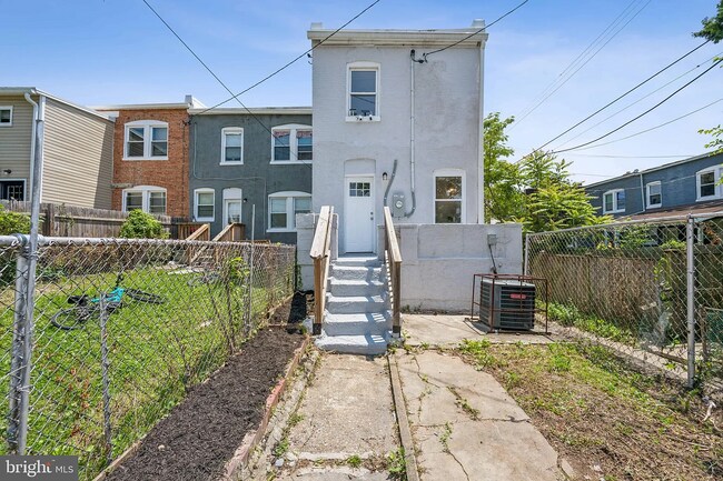 Building Photo - 3800 Old York Rd