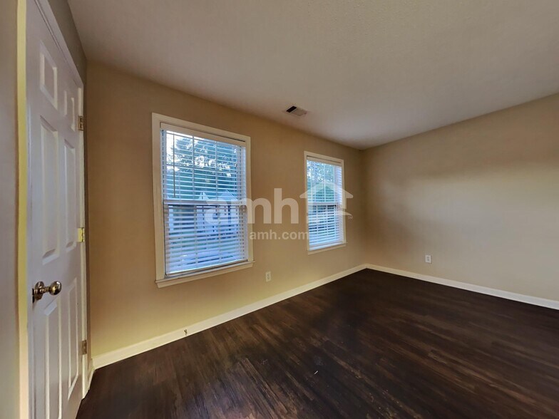 Building Photo - 1134 Dunedin Trl