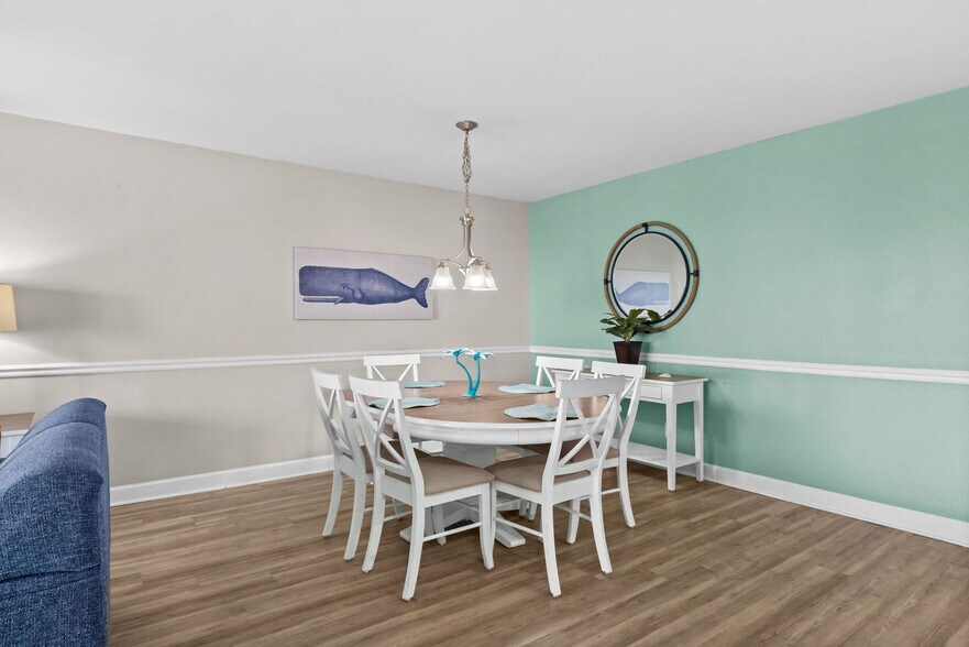 Building Photo - 2805B N Ocean Blvd