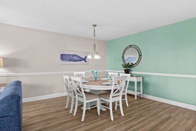 Building Photo - 2805B N Ocean Blvd