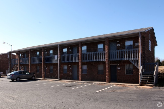 Building Photo - Pepperidge Apartments