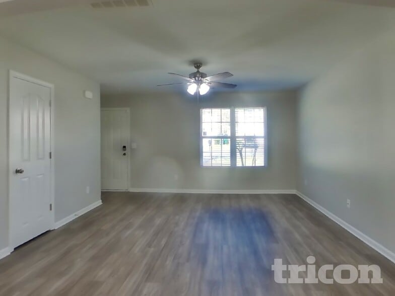 Building Photo - 4911 Magnasco Ln