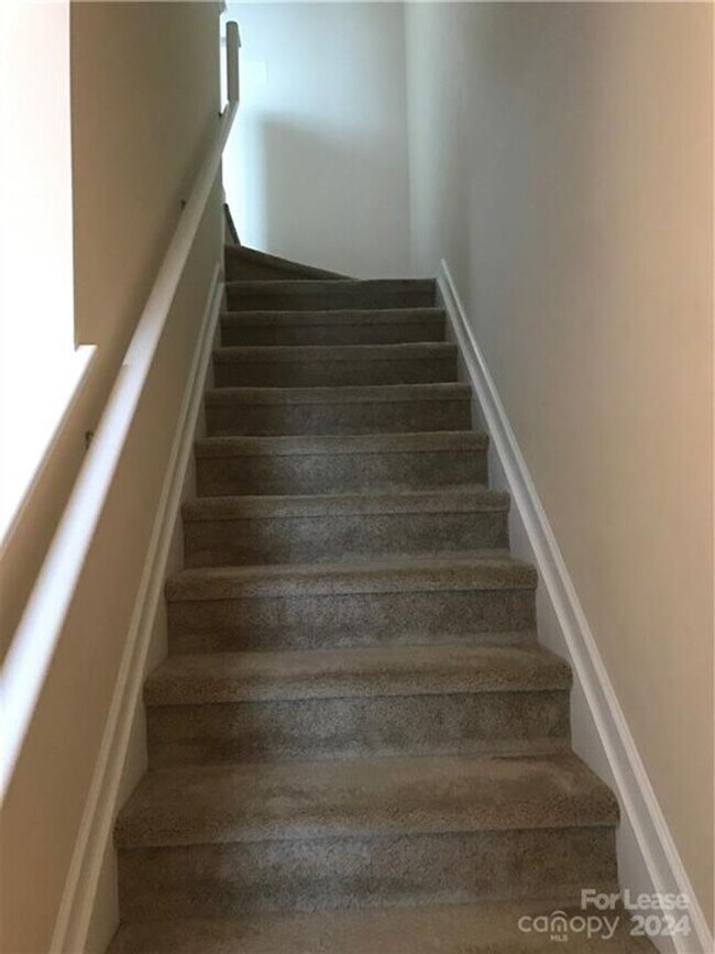 Building Photo - 2 BR/2.5BA | Newly Renovated Single Family Home | Assigned Parking Space | Fenced Patio