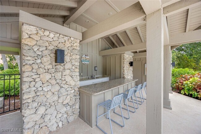 Building Photo - 15260 Cedarwood Ln