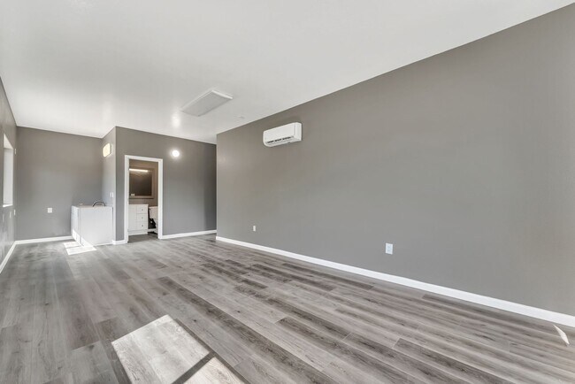 Building Photo - 155 Pioche Rd