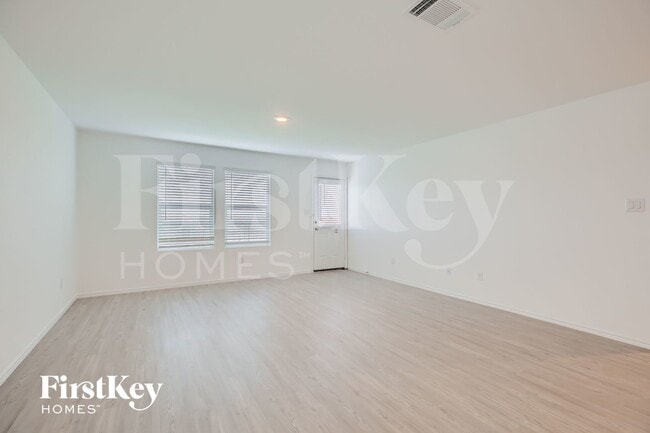 Building Photo - 3921 Far Horizon