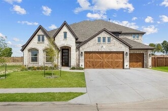 Building Photo - 2219 Desmond Dr