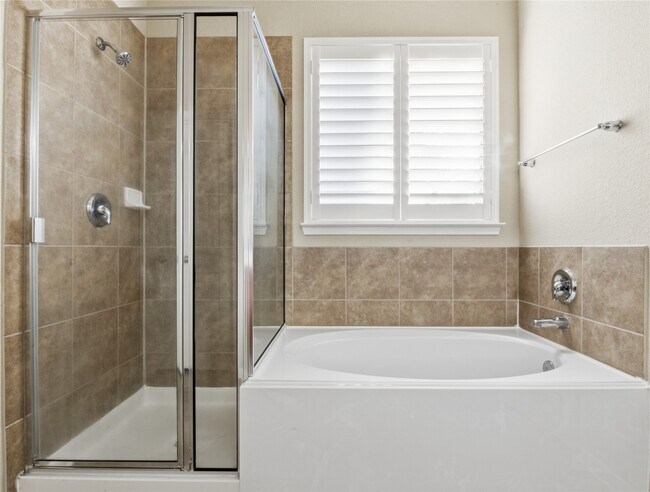 Building Photo - 114 Forest Elk Pl